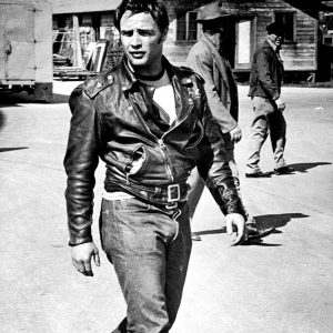 Read more about the article What Jeans Does Marlon Brando Wear in The Wild One?