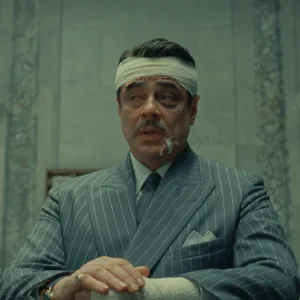 Benicio Del Toro The Phoenician Scheme Grey Blazer