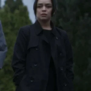 Final Destination Bloodlines 2025 Stefani Reyes Black Coat